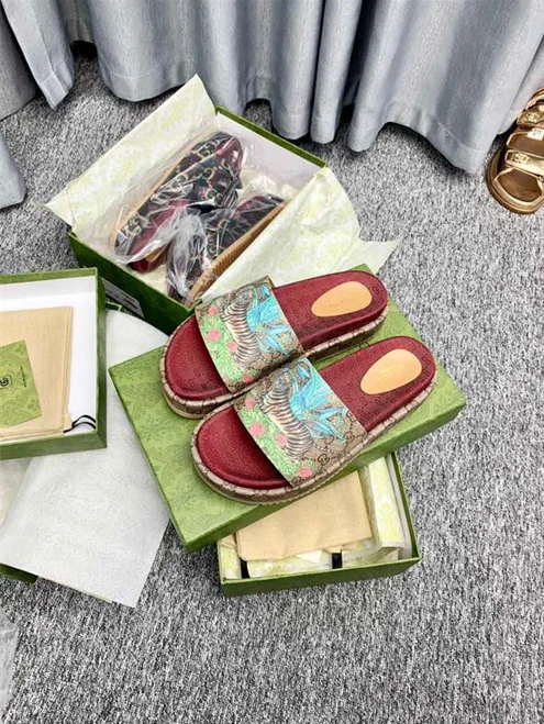 SportInspired 3842 Gucci Slipper 3245