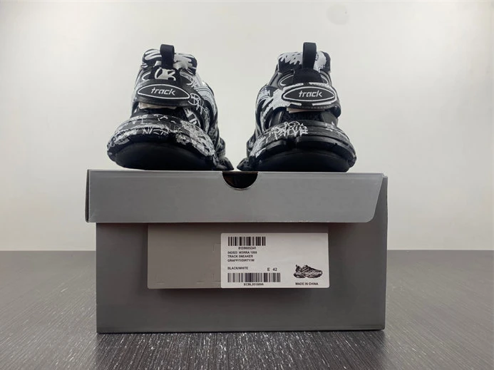SportInspired 5607 Balenciaga Track Graffiti Black White 542023 W3RRA 3423