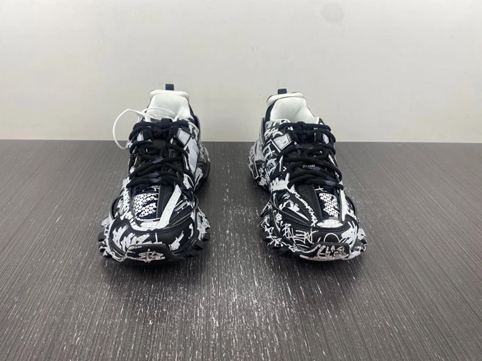 SportInspired 5607 Balenciaga Track Graffiti Black White 542023 W3RRA 3423