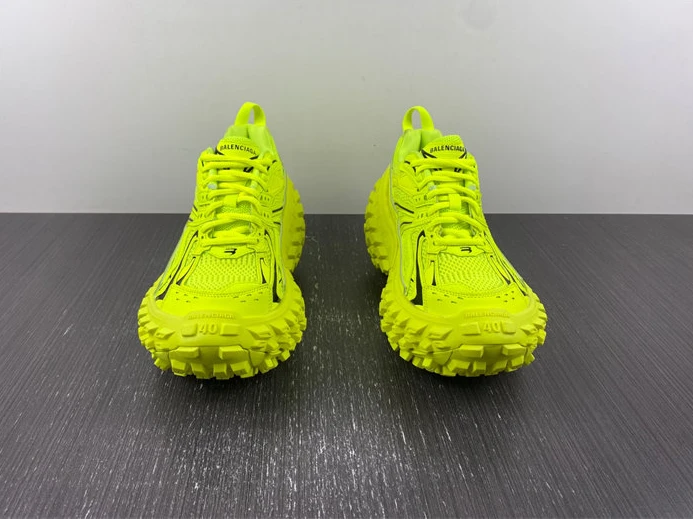 SportInspired 6362 Balenciaga Defender 685611W2RAB 3425