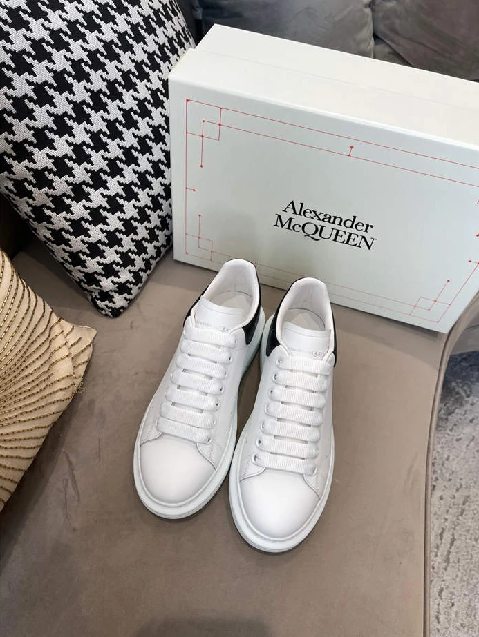 SportInspired 7106 Alexander McQueen Oversized 1337