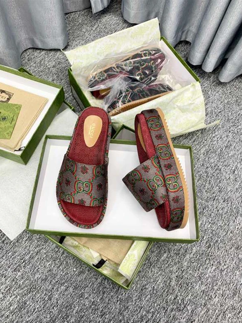 SportInspired 8301 Gucci Slipper 3238