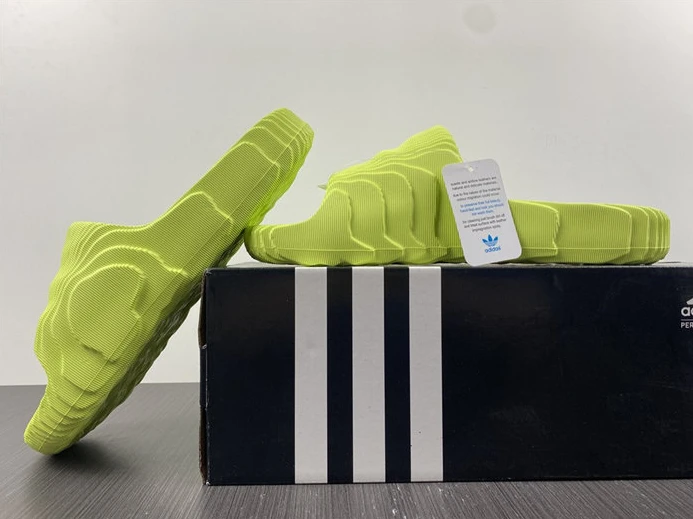 SportInspired 8430 ADIDAS New Colleettion 3047