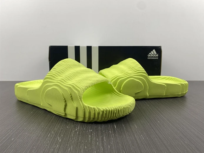 SportInspired 8430 ADIDAS New Colleettion 3047