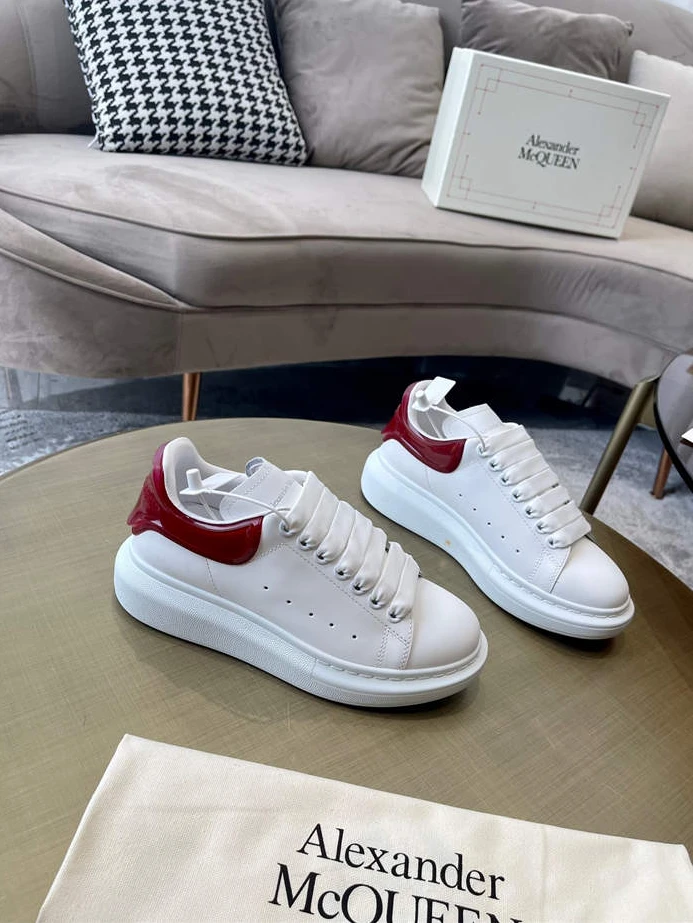 SportInspired Alexander McQueen Oversized 1327