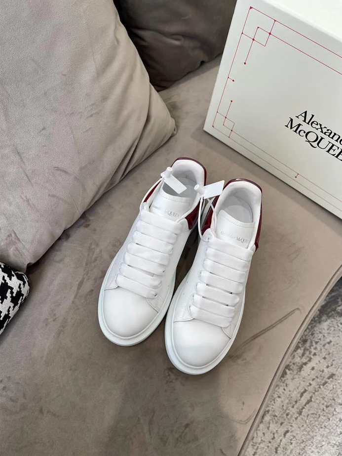SportInspired Alexander McQueen Oversized 1327