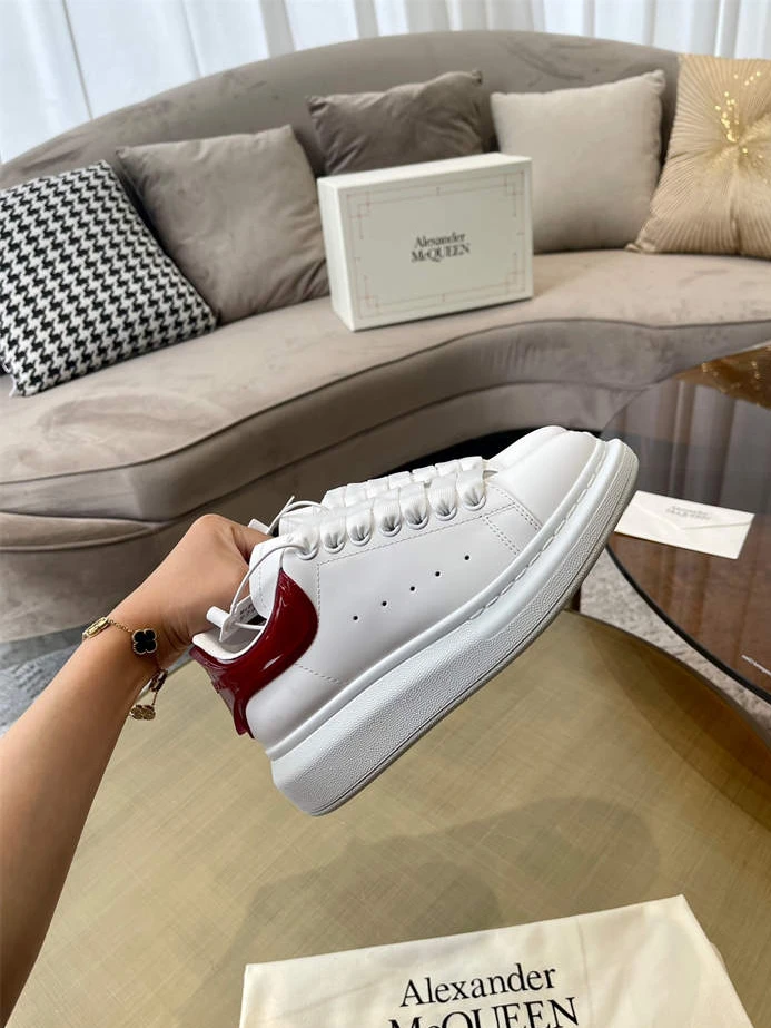 SportInspired Alexander McQueen Oversized 1327