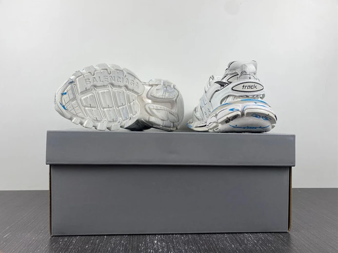 SportInspired Balenciaga Track 542023 W3SRA 9014 3422