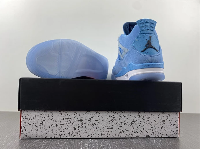 SportInspired Jordan 4 Retro UNC AJ4 1032070 831