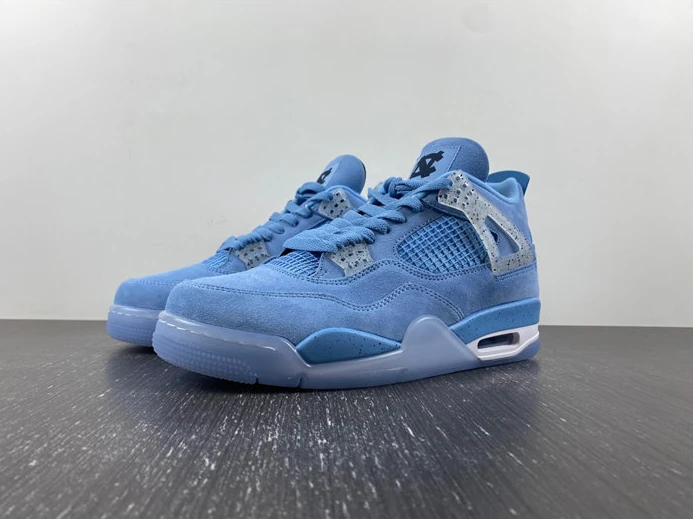 SportInspired Jordan 4 Retro UNC AJ4 1032070 831