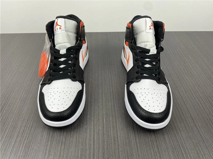 SportInspired Jordan1 Mid Zig Zag DN4929-100 452