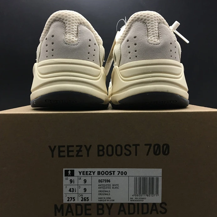 SportInspired adidas Yeezy Boost 700 Analog EG7696 3000