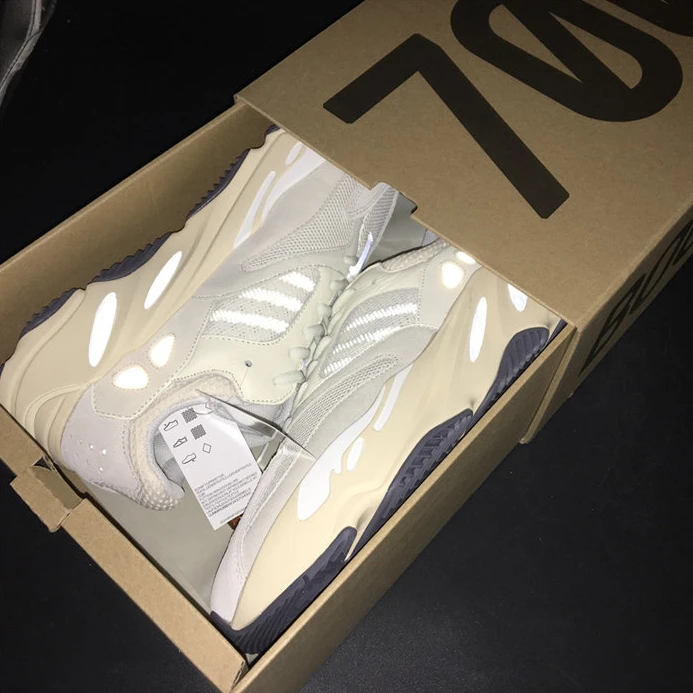 SportInspired adidas Yeezy Boost 700 Analog EG7696 3000