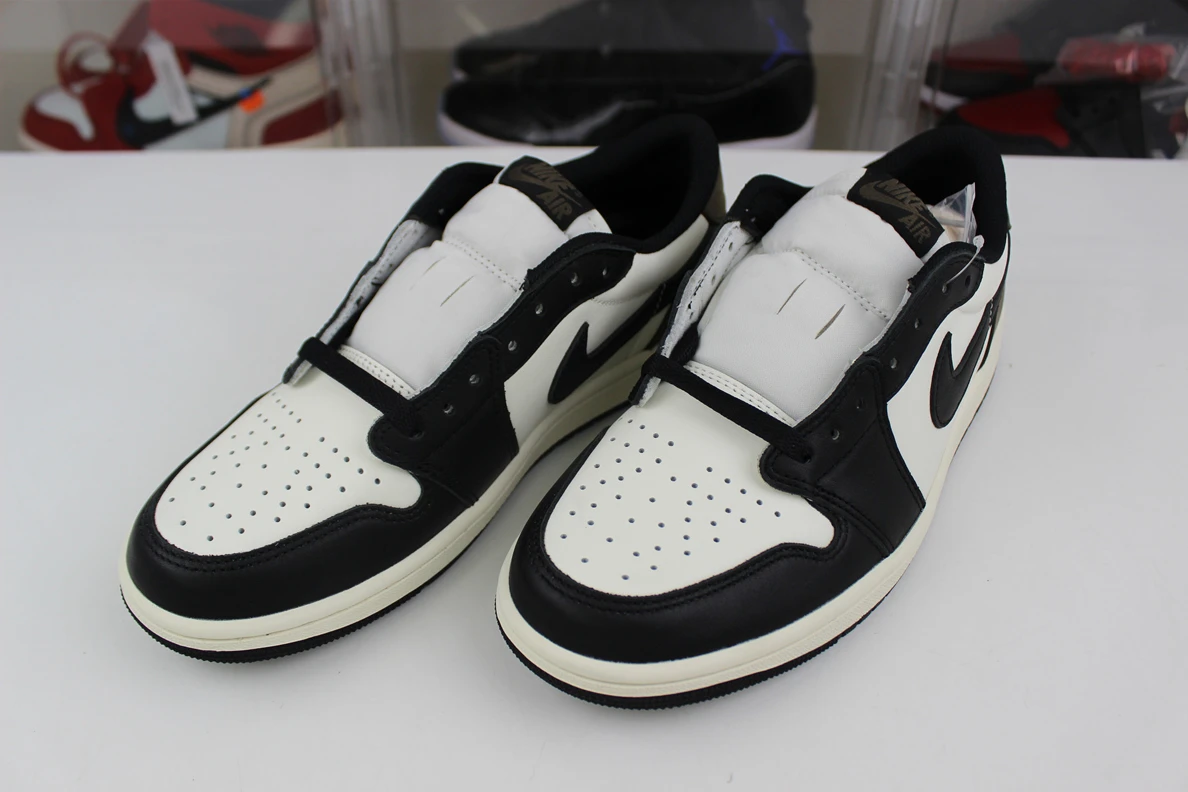 StreetReady 1061 Air Jordan 1 Low OG “Mocha” 578