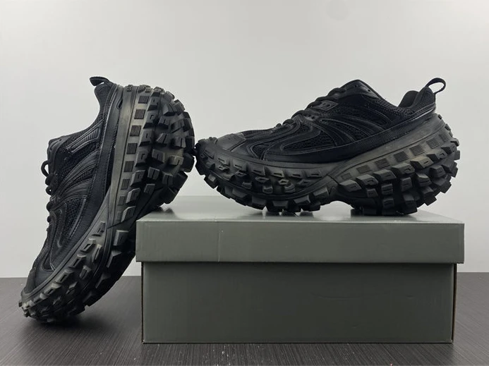 StreetReady 1722 BLCG DEFENDER BLACK  685613 W2RA6 3378