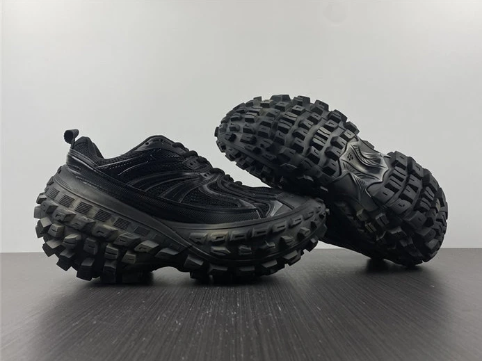 StreetReady 1722 BLCG DEFENDER BLACK  685613 W2RA6 3378