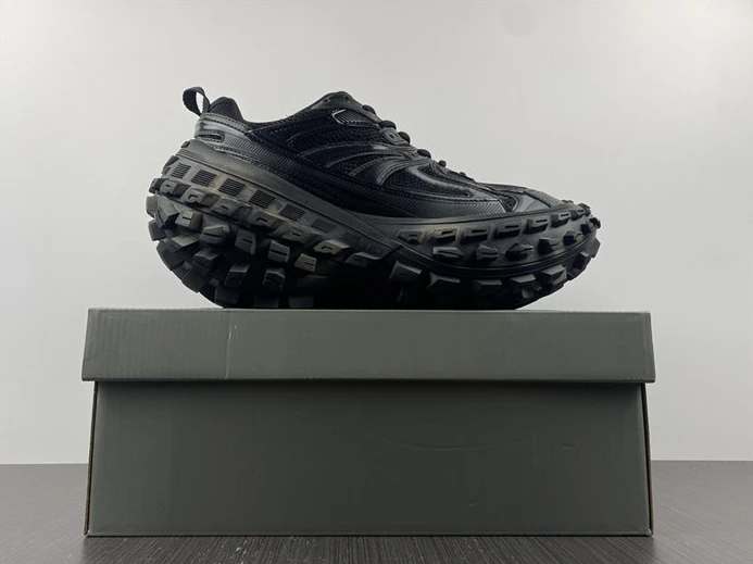 StreetReady 1722 BLCG DEFENDER BLACK  685613 W2RA6 3378