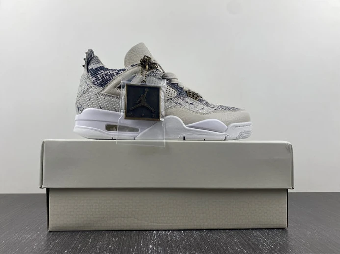 StreetReady 2071 Jordan 4 Retro 813191- 829