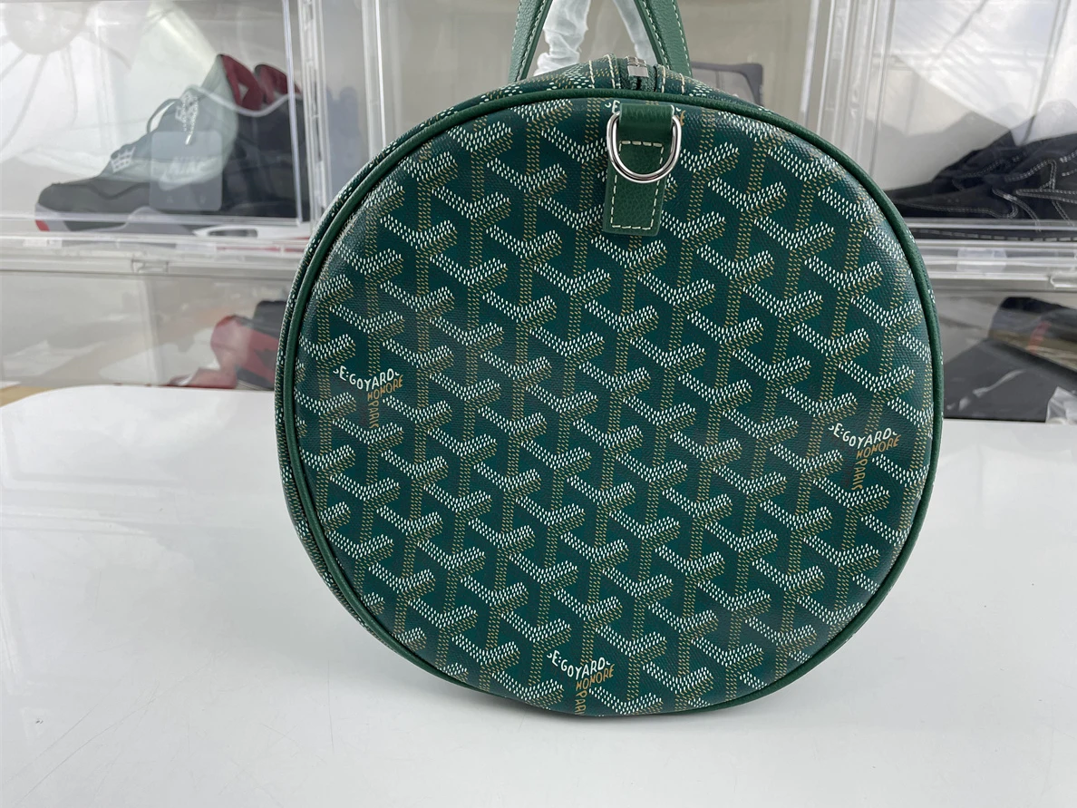 StreetReady 2949 GOYARD Green Travelling Hand bag (40 x 23 x 23 cm) 248