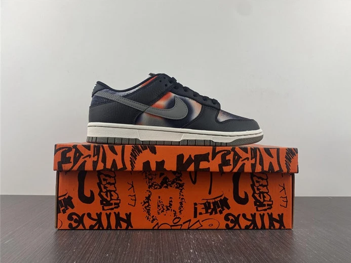 StreetReady 6110 Nike Dunk Low Graffiti Black Red DM0108- 1925