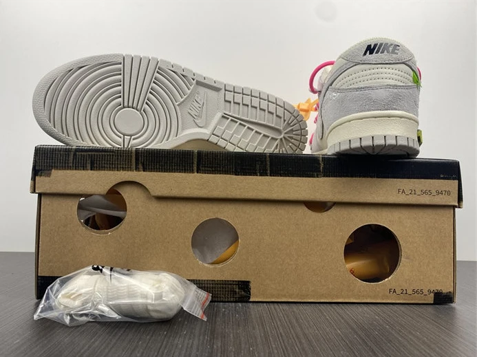 StreetReady 8431 Nike Dunk Low Off-White Lot 17 DJ0950- 2355