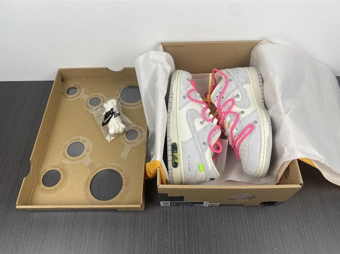 StreetReady 8431 Nike Dunk Low Off-White Lot 17 DJ0950- 2355