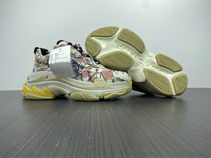 StreetReady Gucci x BLCG The Hacker Project Triple S Flora Print 677195 UL110 8461 3363