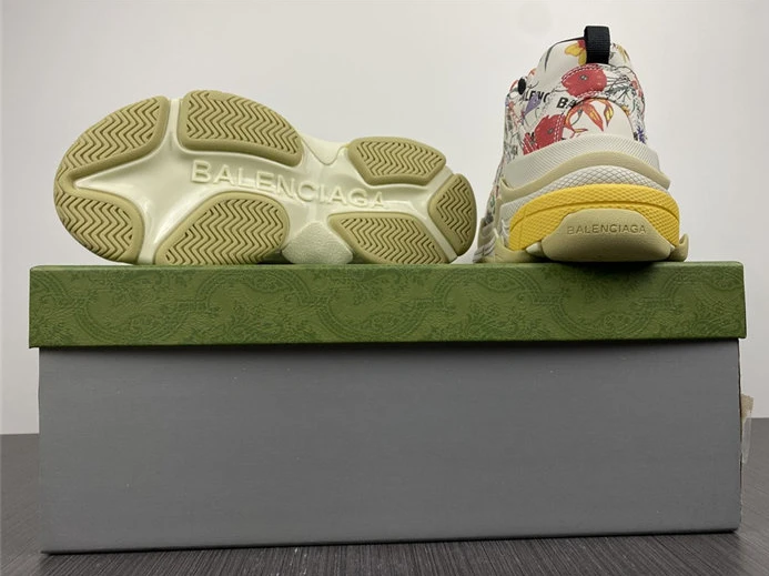 StreetReady Gucci x BLCG The Hacker Project Triple S Flora Print 677195 UL110 8461 3363