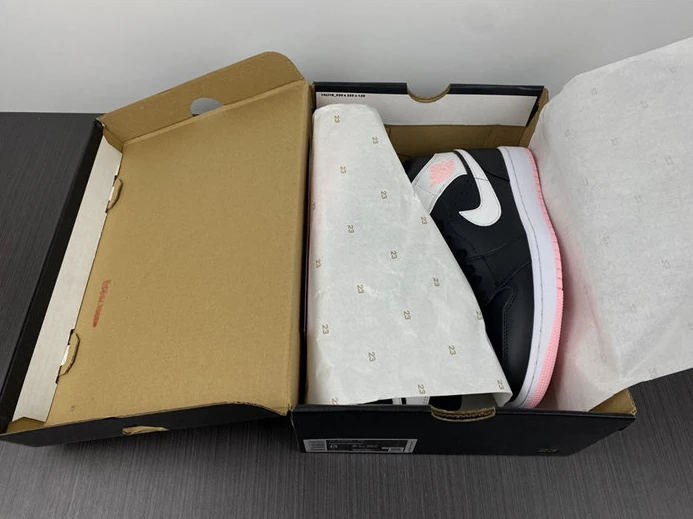 StreetReady Jordan1 Mid Arctic Pink Black 555112-061 466