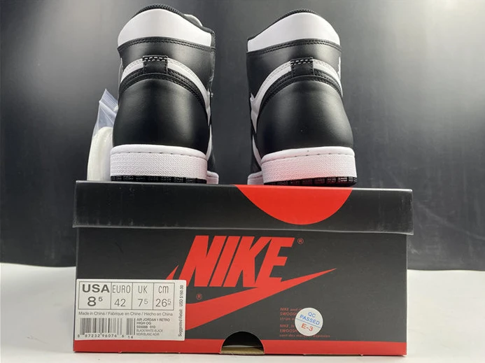 StreetReady Jordan1 Retro Black White 555088-010 551
