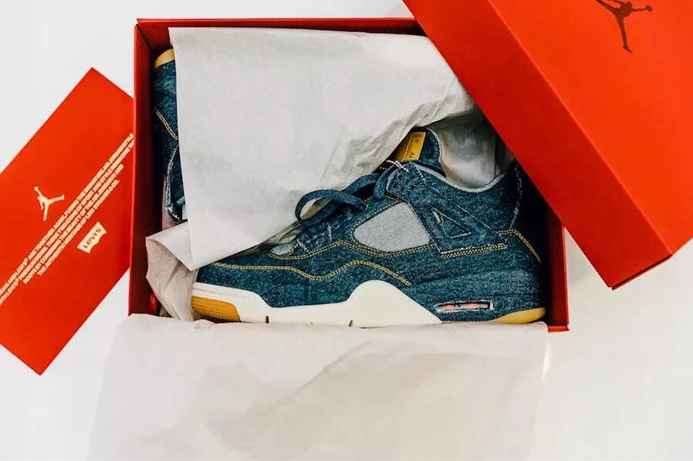 StreetReady Jordan4 Levi's Denim (Blank Tag) AO2571-401 920