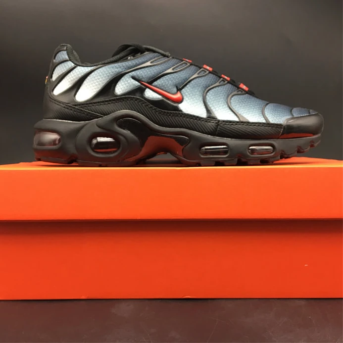 StreetReady Nike Air Max Plus Black Gradient Red CI2299-001 2630