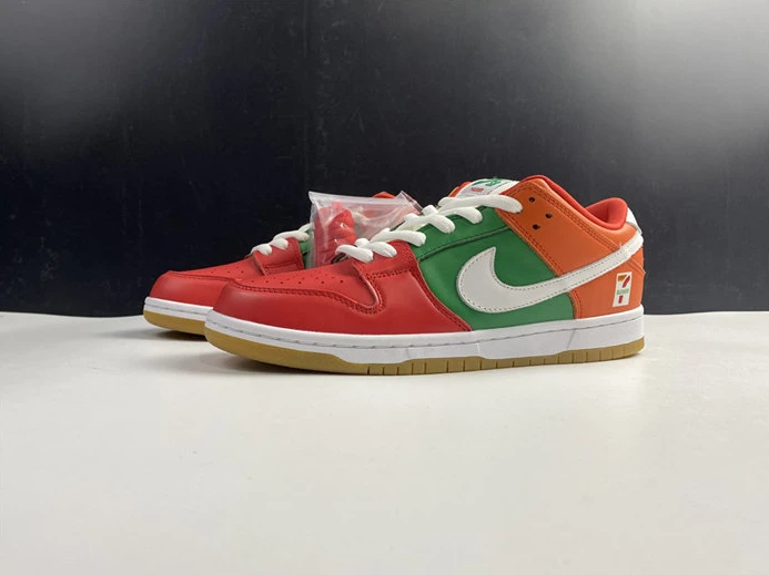 StreetReady Nike SB Dunk Low 7-Eleven CZ5130 600 2123