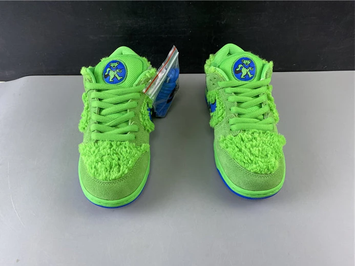 StreetReady Nike SB Dunk Low Grateful Dead Bears Green CJ5378-300 2153