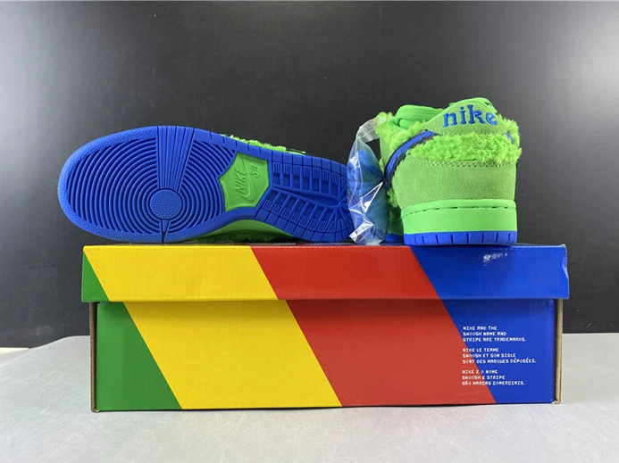StreetReady Nike SB Dunk Low Grateful Dead Bears Green CJ5378-300 2153