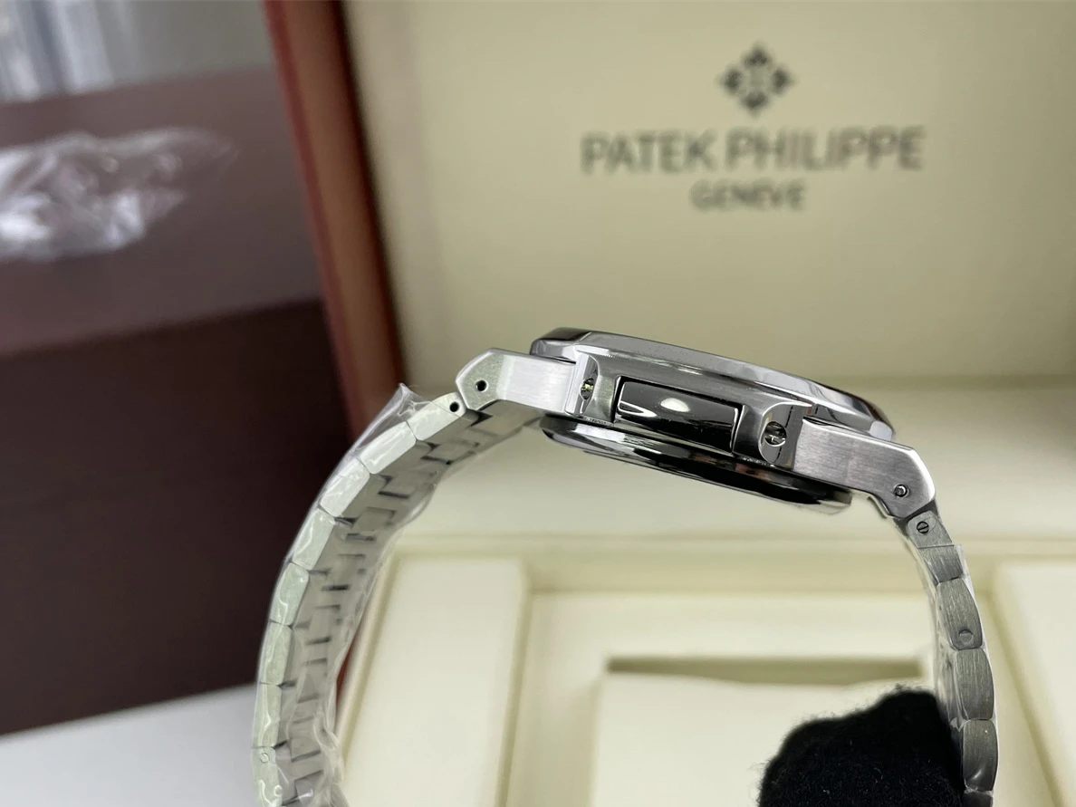 StreetReady PATEK Philippe Geneve Whte Silver watch (40x8.3mm) 320