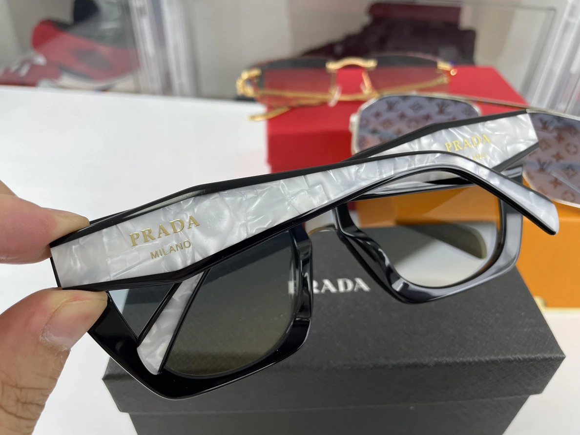 Sunglasses for different brands (price for each pcs) UrbanStyle 361