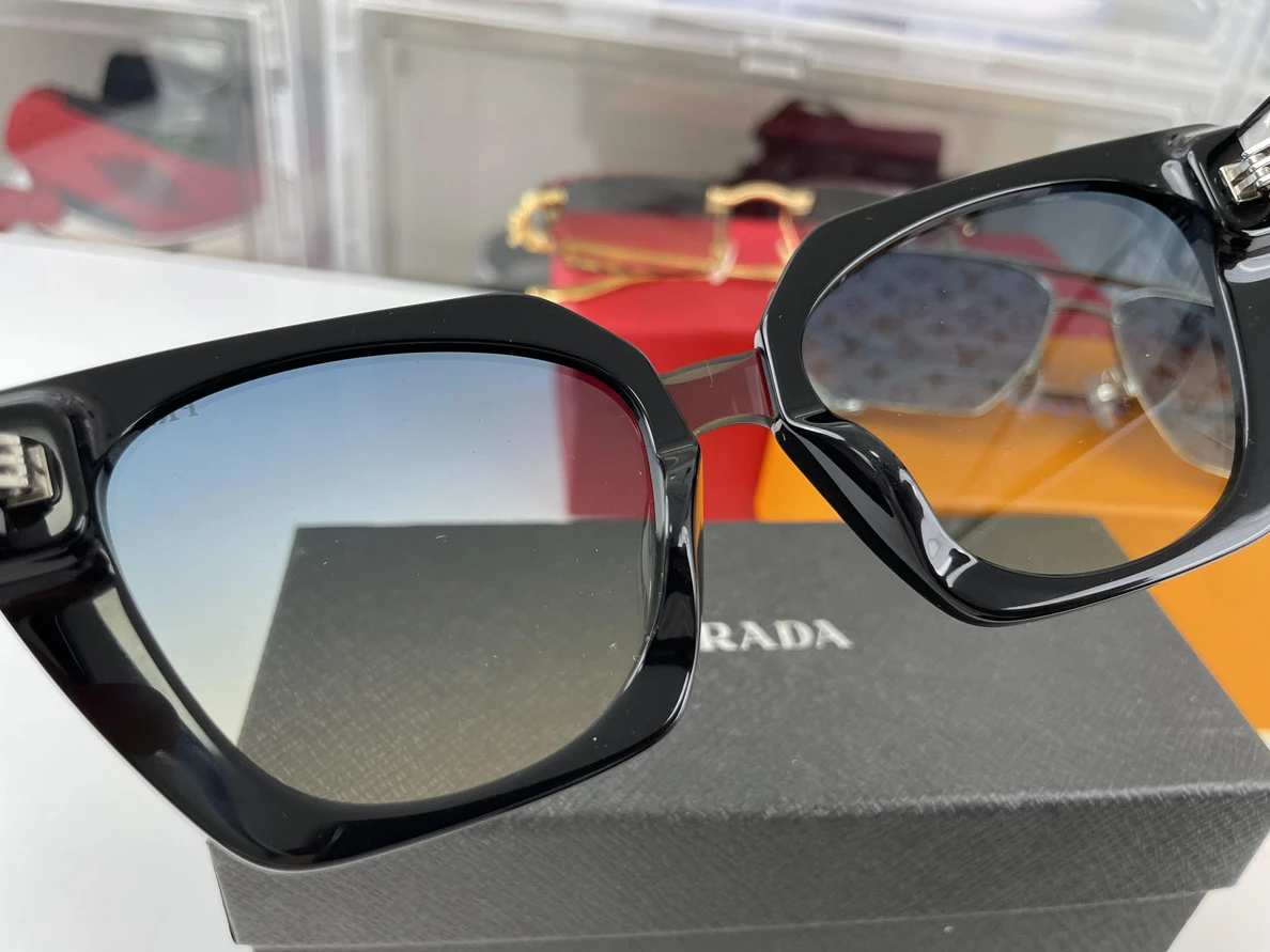Sunglasses for different brands (price for each pcs) UrbanStyle 361