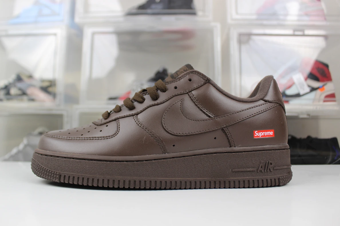 Supreme x Nike Air Force 1 Low “Brown” UrbanStyle 2391