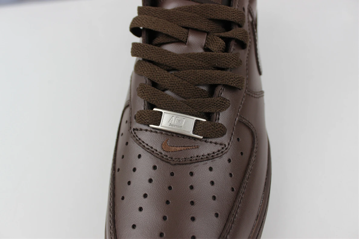 Supreme x Nike Air Force 1 Low “Brown” UrbanStyle 2391