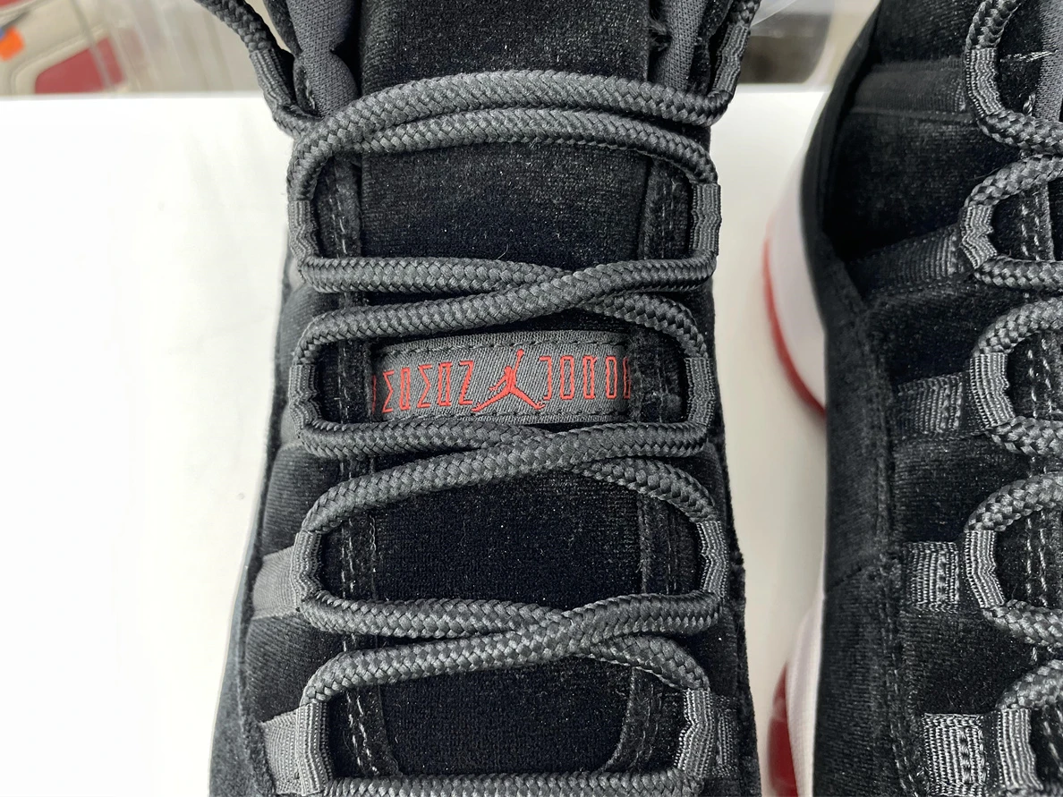 TopPick 1117 GOAT Air Jordan 11 WMNS “Bred Velvet” Rumored to Release Holiday 1041