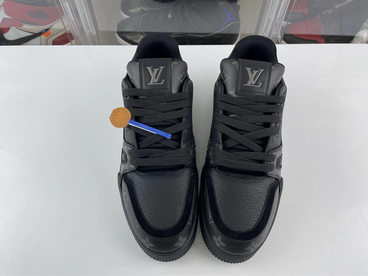 TopPick 5695 Louis Vuitton LV trainer Black 190