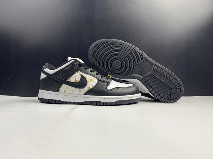 TopPick Nike SB Dunk Low Supreme Stars Black DH3228-102 2091