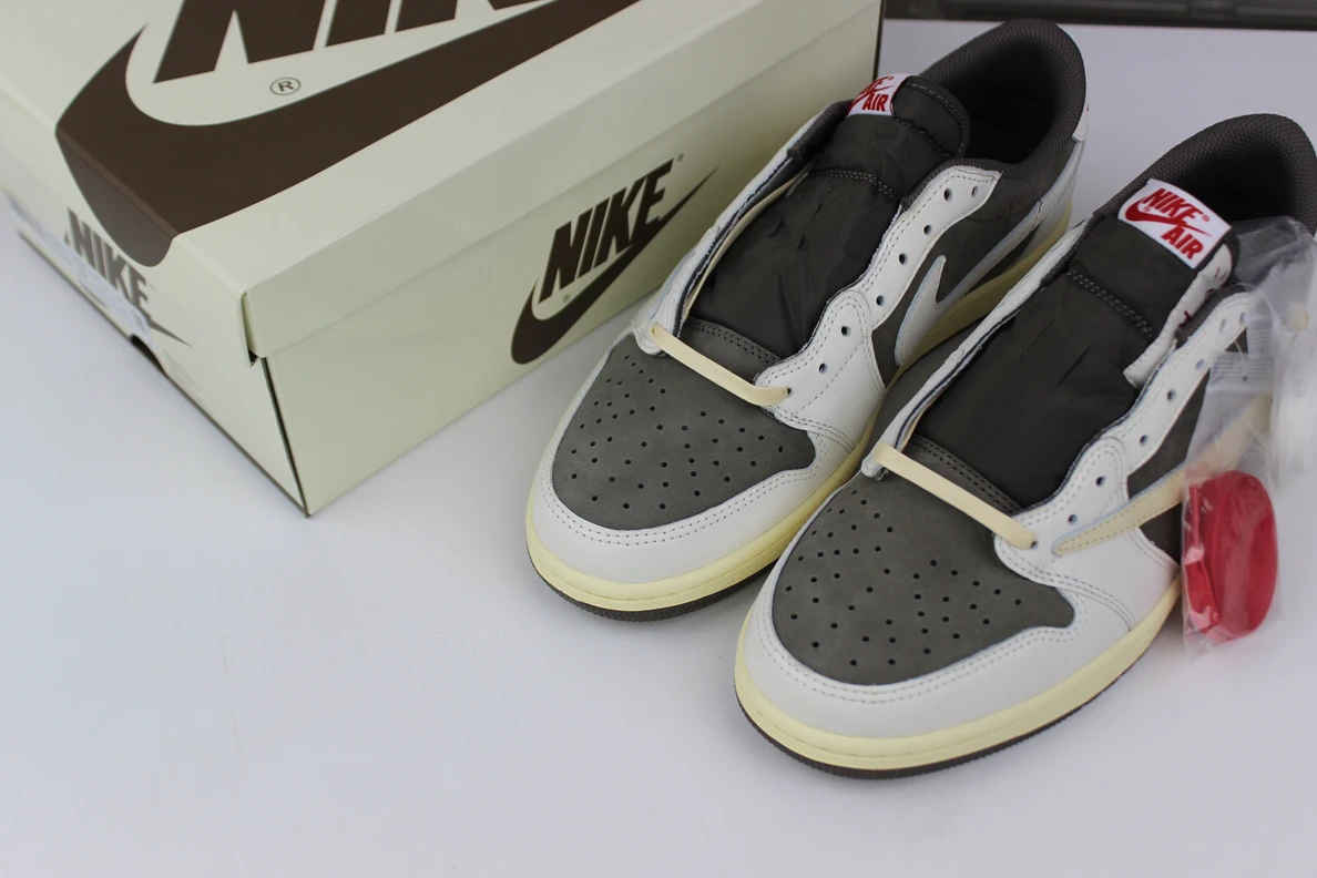 Travis Scott x Air Jordan 1 Low OG “Reverse Mocha” Comfortable 583