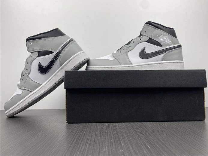 Trendy 111 Jordan1 Mid Light Smoke Grey Anthracite 554724- 480