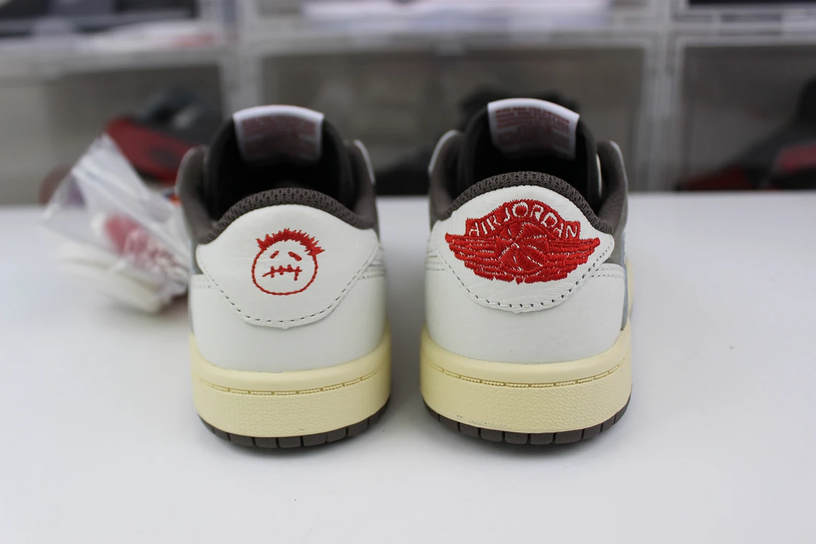 Trendy 632 Kids shoes Travis Scott x Air Jordan 1 OG Low PS 'Reverse Mocha' 574