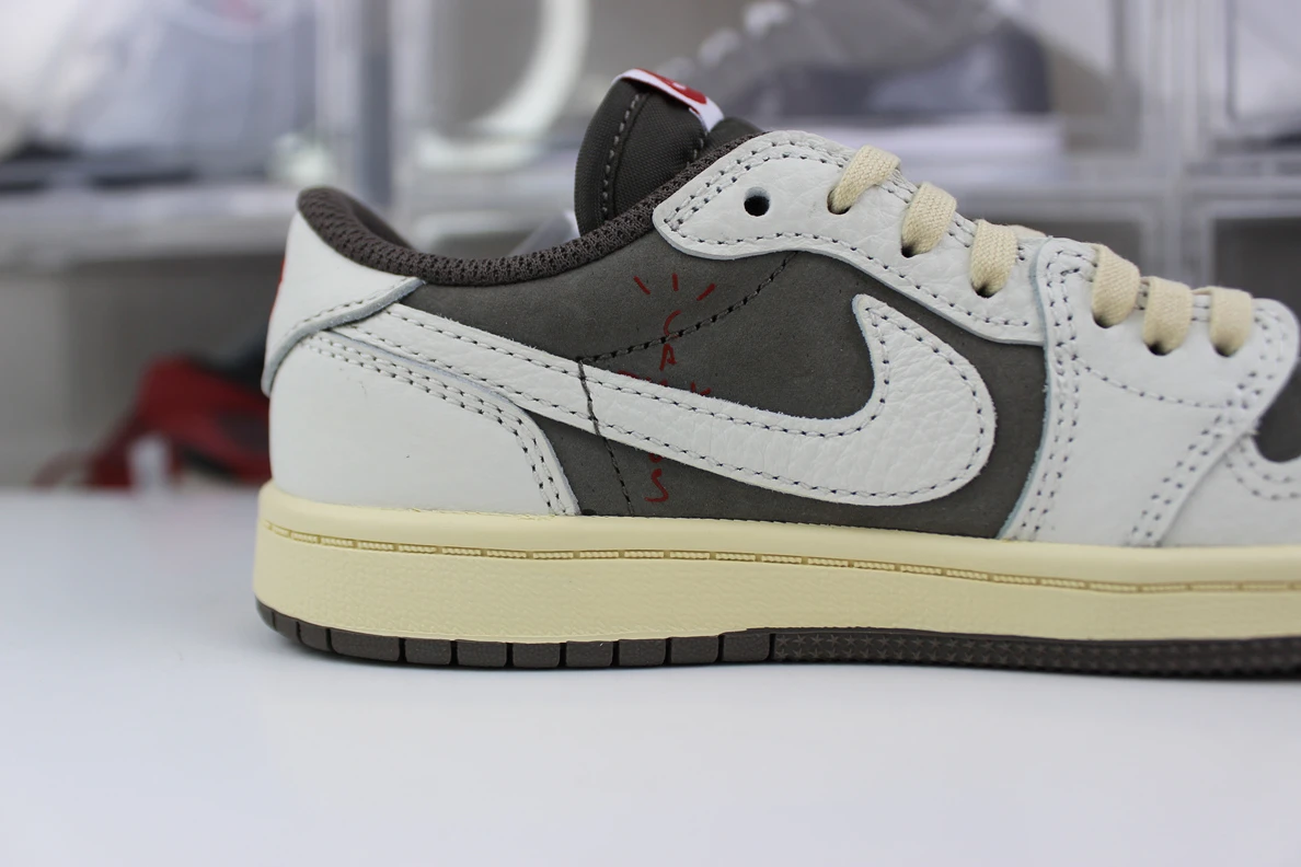 Trendy 632 Kids shoes Travis Scott x Air Jordan 1 OG Low PS 'Reverse Mocha' 574
