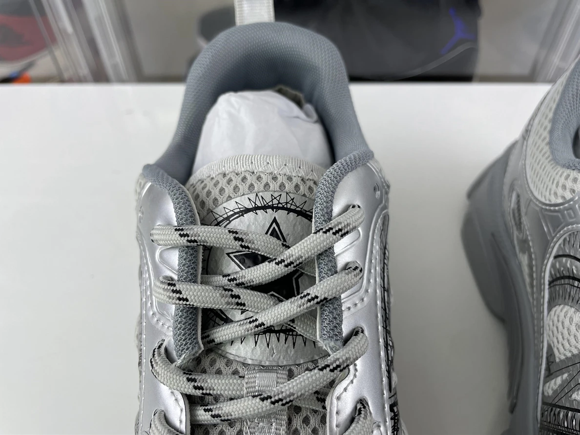 Trendy DIOR Chrono Mesh Silver Grey Sneakers 1531