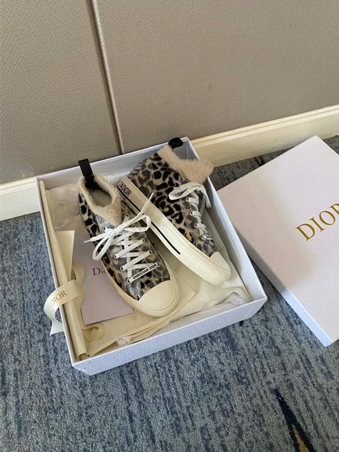 Trendy DR Sneaker 1695