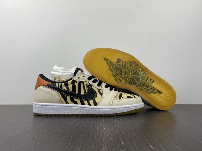 Trendy Jordan1 OG Year of the Tiger DH6932-100 687